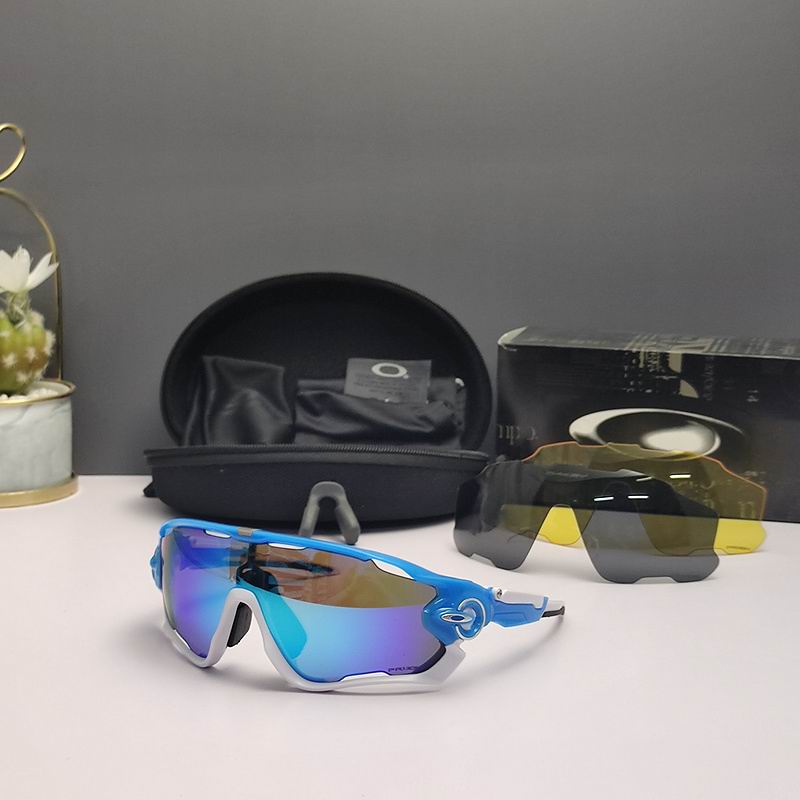 Oakley Glasses (119)